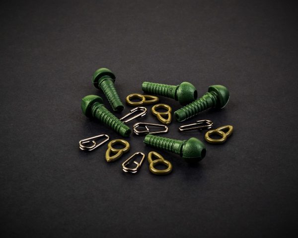 MAD CARP Zestaw do przyponu nr.1 (5 szt.) Zestaw gumowych elementów i agrafek, które po złożeniu służą do montażu zestawów helikopterowych, samozacinających i przelotowych .